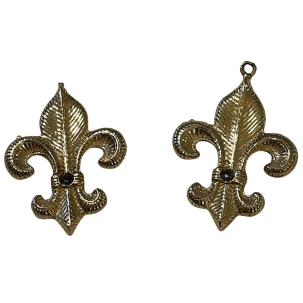 Antique‎ Fluer de Lis Charm Pair of Gold Tone Pendants Solid Vintage Jewelry